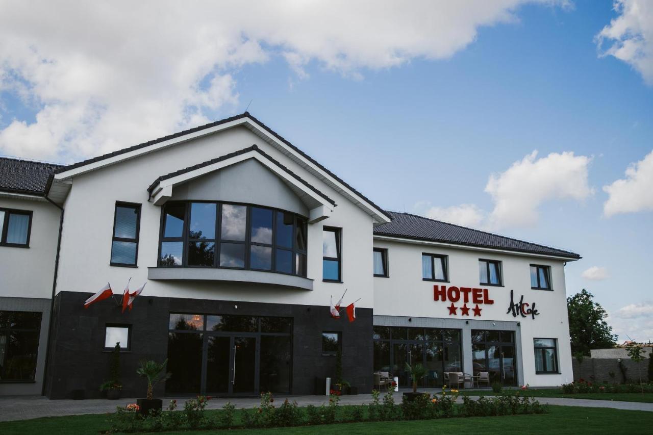 Hotel Art Cafe Nakło nad Notecią Екстериор снимка