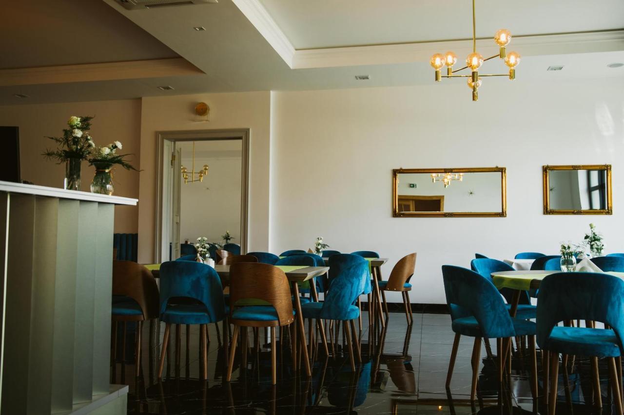 Hotel Art Cafe Nakło nad Notecią Екстериор снимка